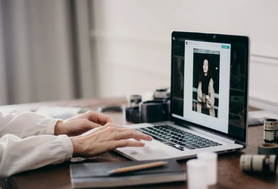 欧美激情一区二区_欧美精品在线观看：信创引领，鞭策网站扶植国产化